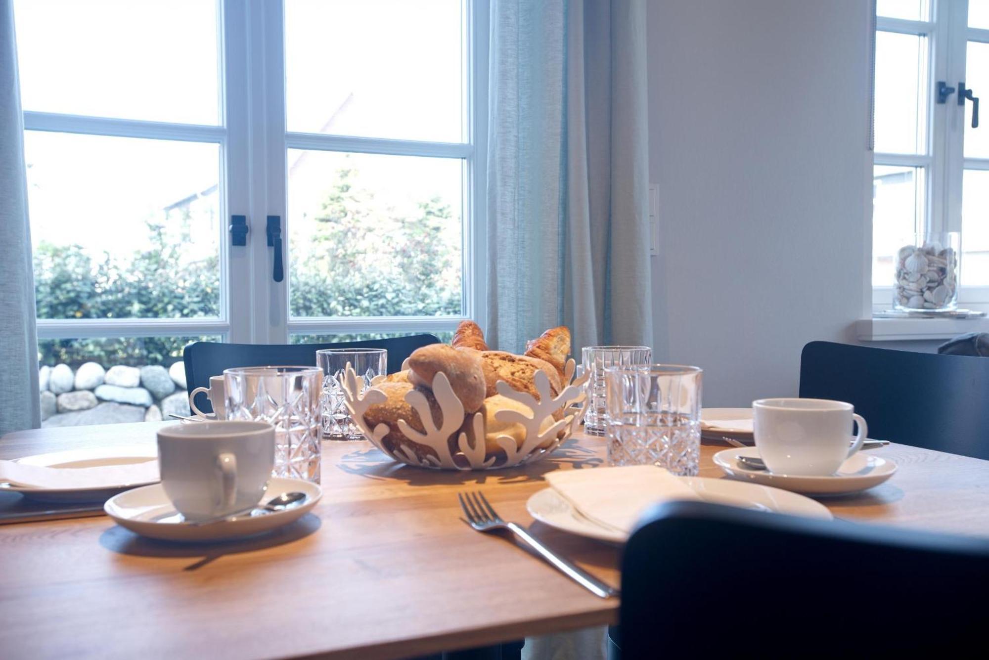 Neu! Ferienhaus Litj Horsa Hoog - Luxus, Lage, Leichtigkeit Mit Wellenrauschen In Wenningstedt Sylt エクステリア 写真